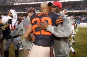 matt-forte-lovie-smith-nfl-tampa-bay-buccaneers-chicago-bears1-590x900