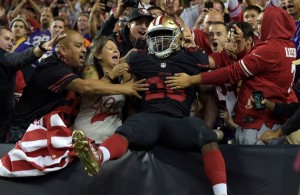 carlos-hyde-nfl-minnesota-vikings-san-francisco-49ers2-850x560